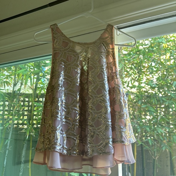 Gently worn once Anthropology Sunday in Brooklyn XS pink and gold sequin tank - Picture 5 of 5